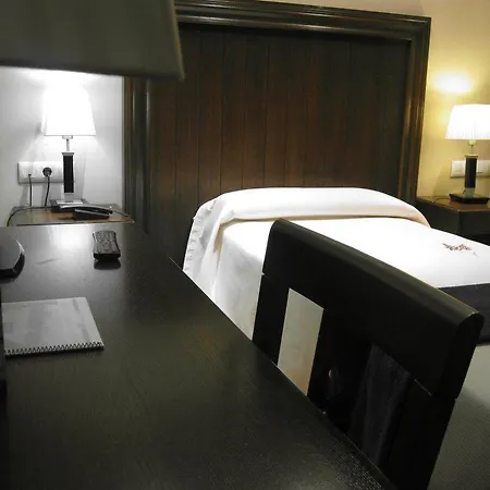 Hotel Dos Hermanas Úbeda