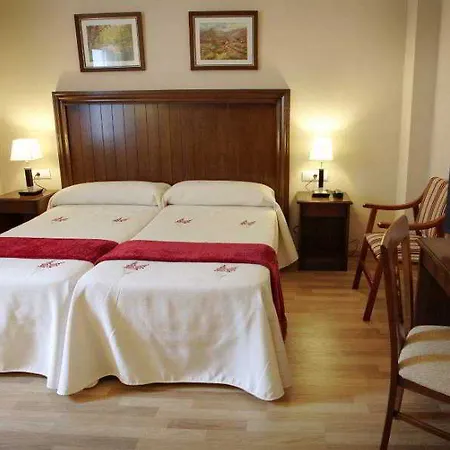 Dos Hermanas 3* Úbeda